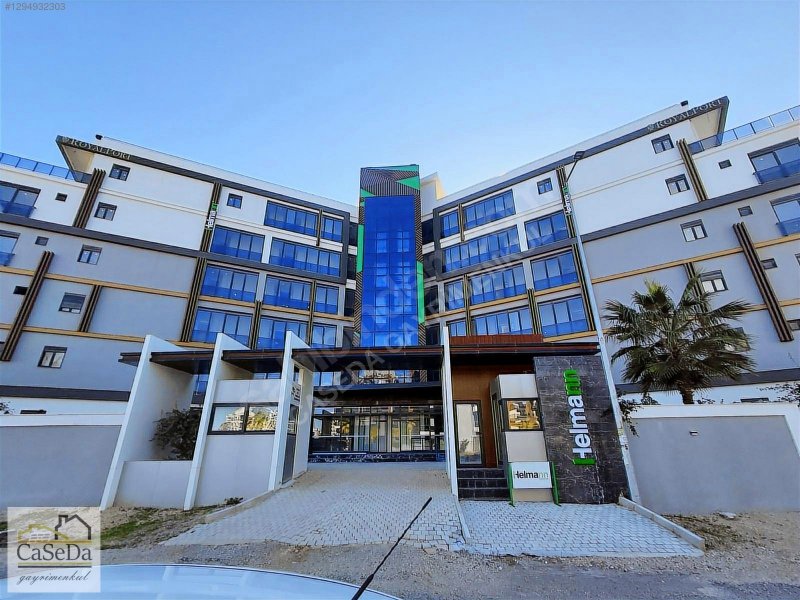 Altıntaş Mahallesi'nde Bahçe kullanımlı 1+1 eşyalı daire