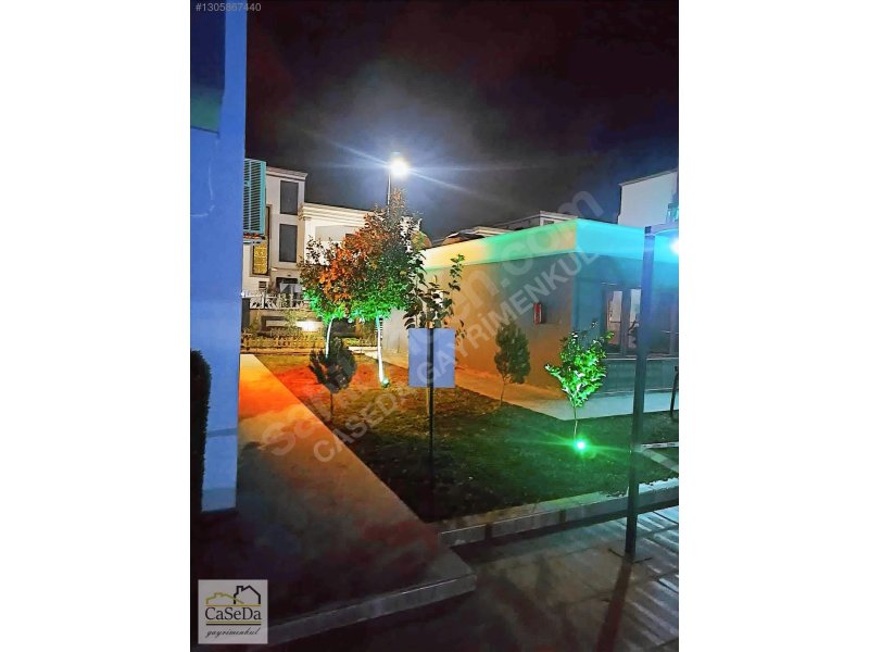 Kemerağzı mahallesinde satılık villa