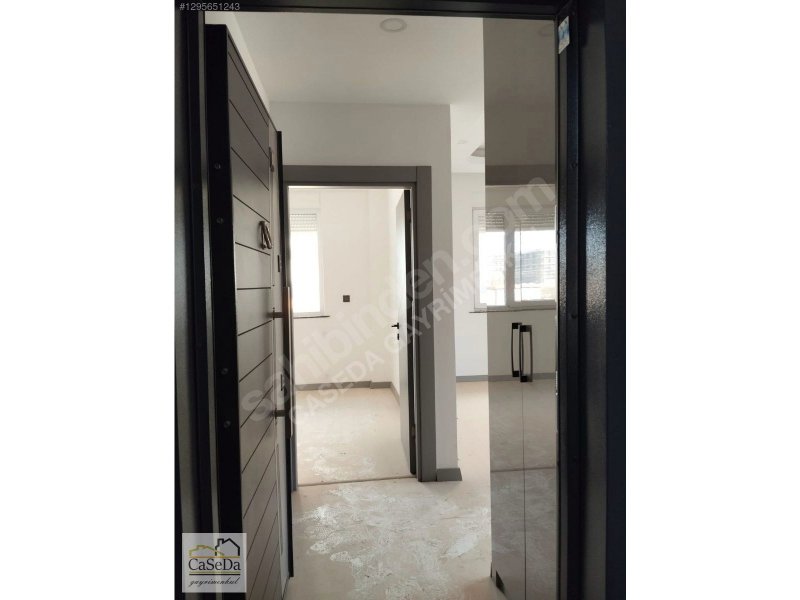 Altıntaş Mahallesi'nde İskanlı 1+1