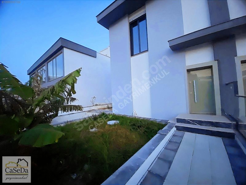 Altıntaş Mahallesi Caddeye 2 Parsel Villa