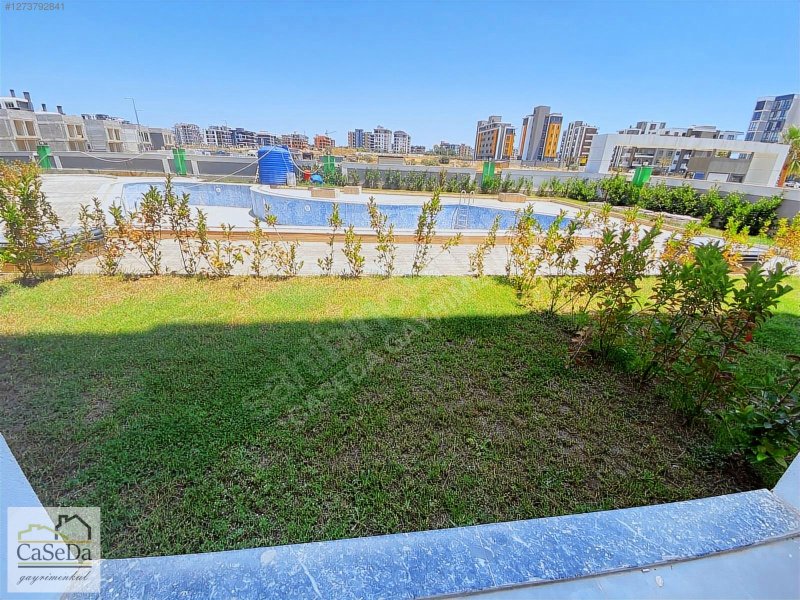 Aksu Altıntaş Mahallesi'nde Özellikli Sitede 1+1 Daire