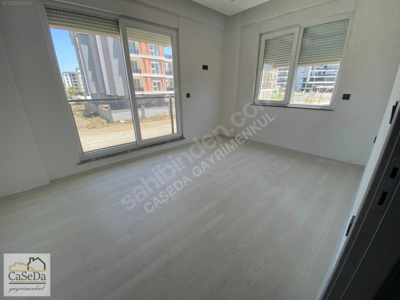 Antalya Altıntaş Mahallesi'nde Kiralık 2+1 Ofis