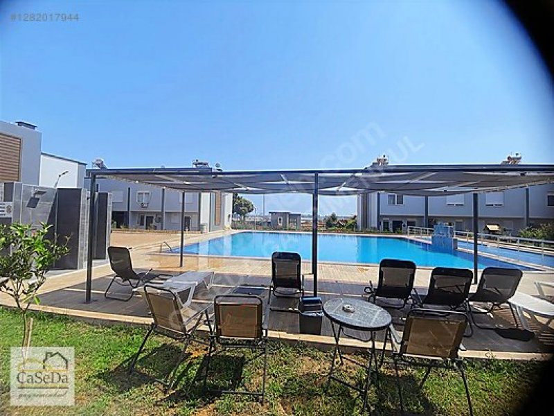 Kemerağzı Mahallesi'nde Eşyalı Kiralık Villa