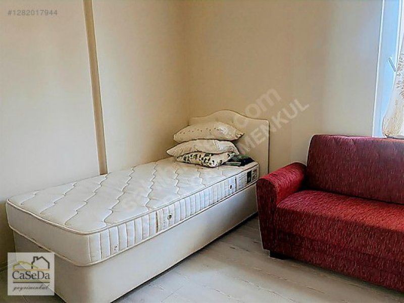 Kemerağzı Mahallesi'nde Eşyalı Kiralık Villa