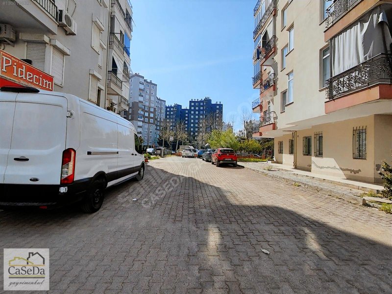 Uncalı sitelerde Ferah 3+1 katta geniş daire