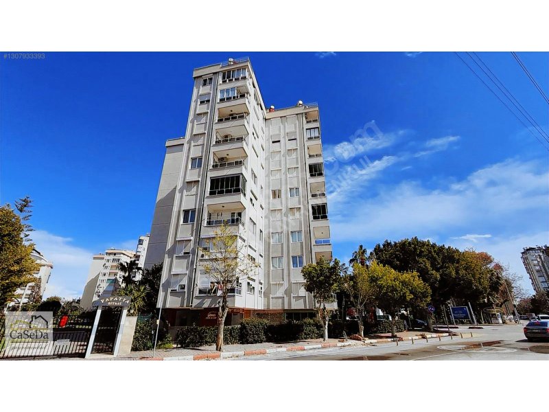 Antalya Lara’da Site İçerisinde, Deniz Manzaralı Satılık 3+1 Daire